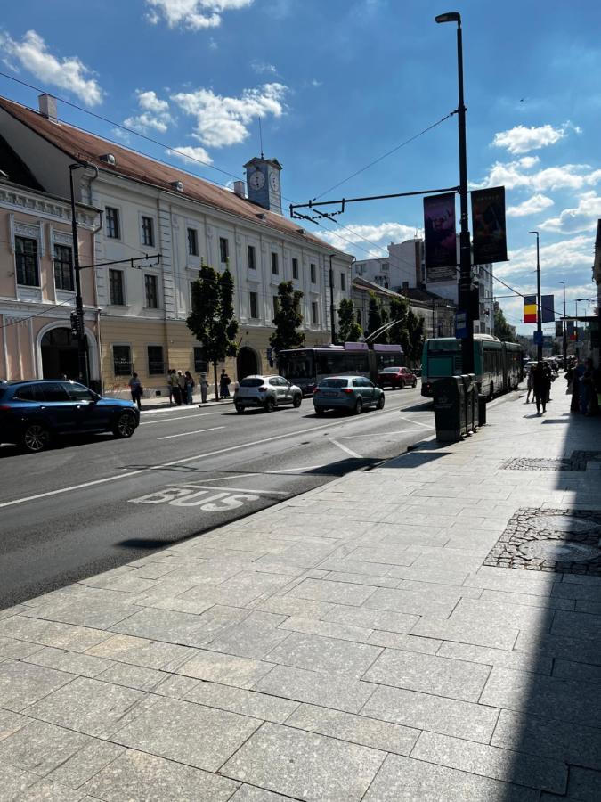 Ndl Downtown Cluj Aparthotel Ngoại thất bức ảnh